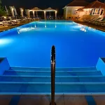 Ionis Hotel 2*