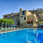 Hotel Ionis 2*