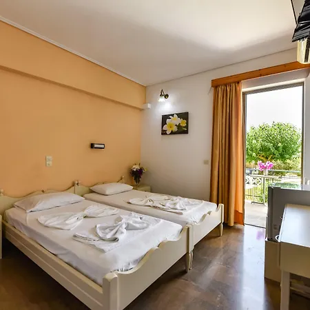 Hotel Ionis 2*
