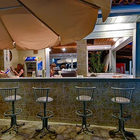 Ionis Otel Troianata