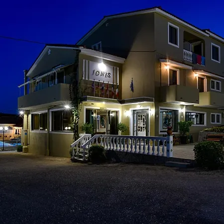 Ionis Otel Troianata