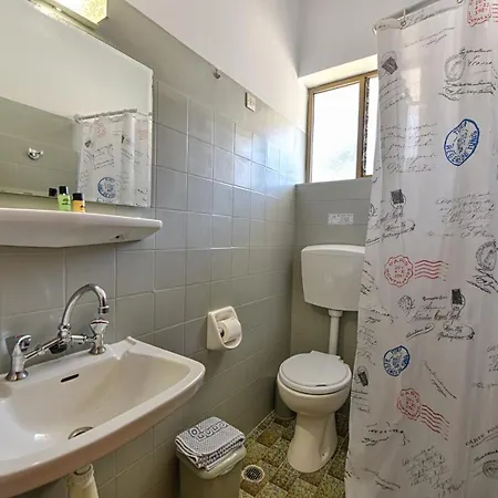 Otel Ionis Troianata