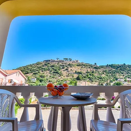 Ionis Hotel